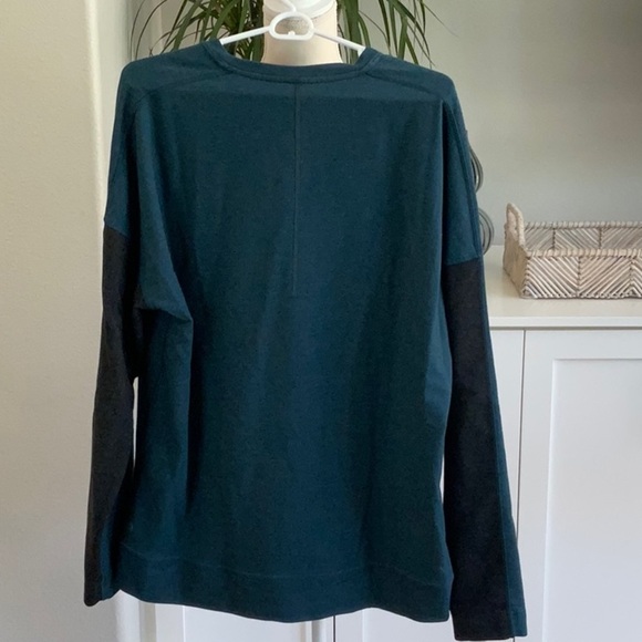 LULULEMON SWEATSHIRT XXL - Picture 2 of 3